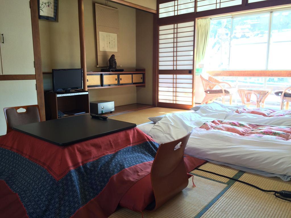 Yudanaka Onsen Yamazakiya Hotell Yamanouchi  Exteriör bild