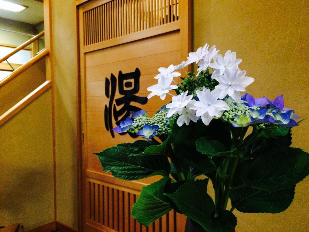 Yudanaka Onsen Yamazakiya Hotell Yamanouchi  Exteriör bild