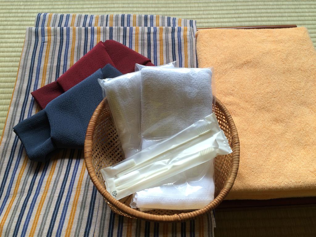 Yudanaka Onsen Yamazakiya Hotell Yamanouchi  Rum bild
